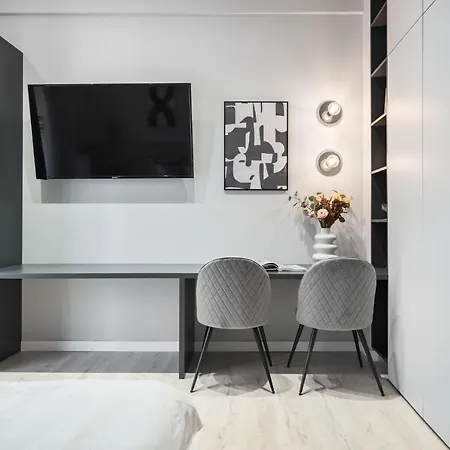 Majestic Downtown Apartament *